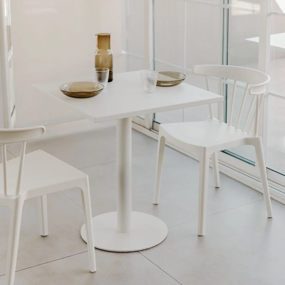 mobiliario-contract-mesa blanca tablero cuadrado 70cm 1
